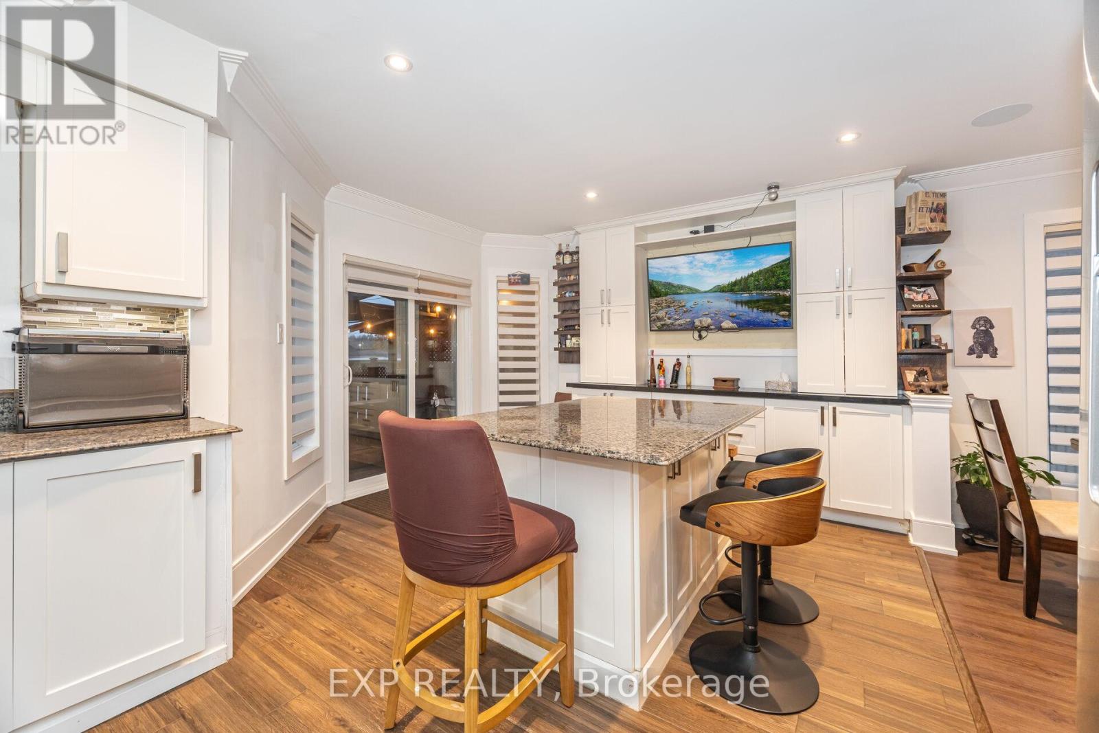 118 Solway Avenue, Vaughan, Ontario L6A 2X1 - Photo 17 - N12525526