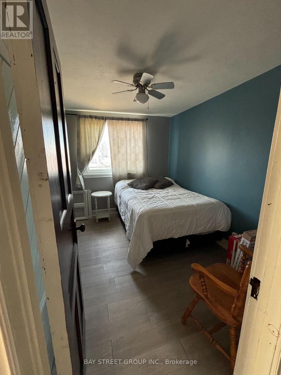 236 Beaver Street, Thorold, Ontario  L2V 1C1 - Photo 12 - X12525686