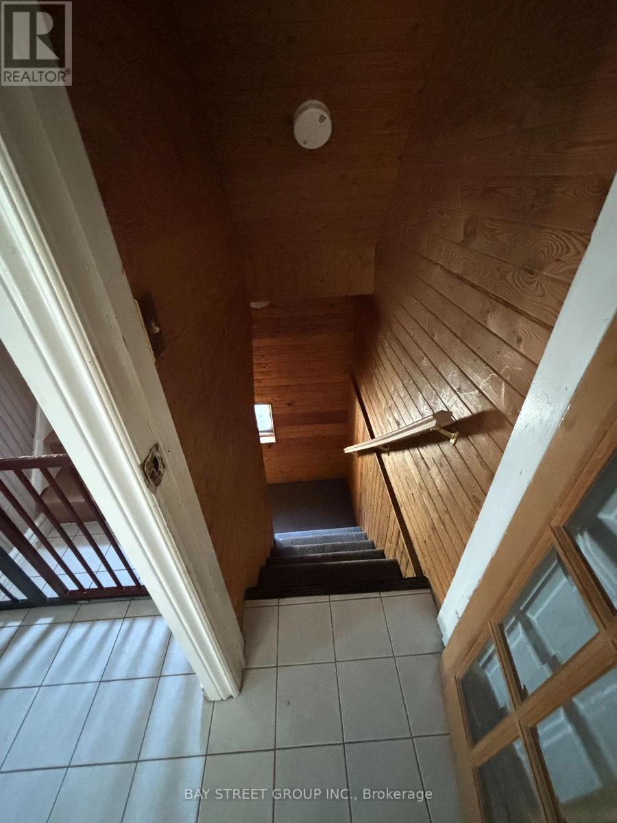 236 Beaver Street, Thorold, Ontario  L2V 1C1 - Photo 14 - X12525686