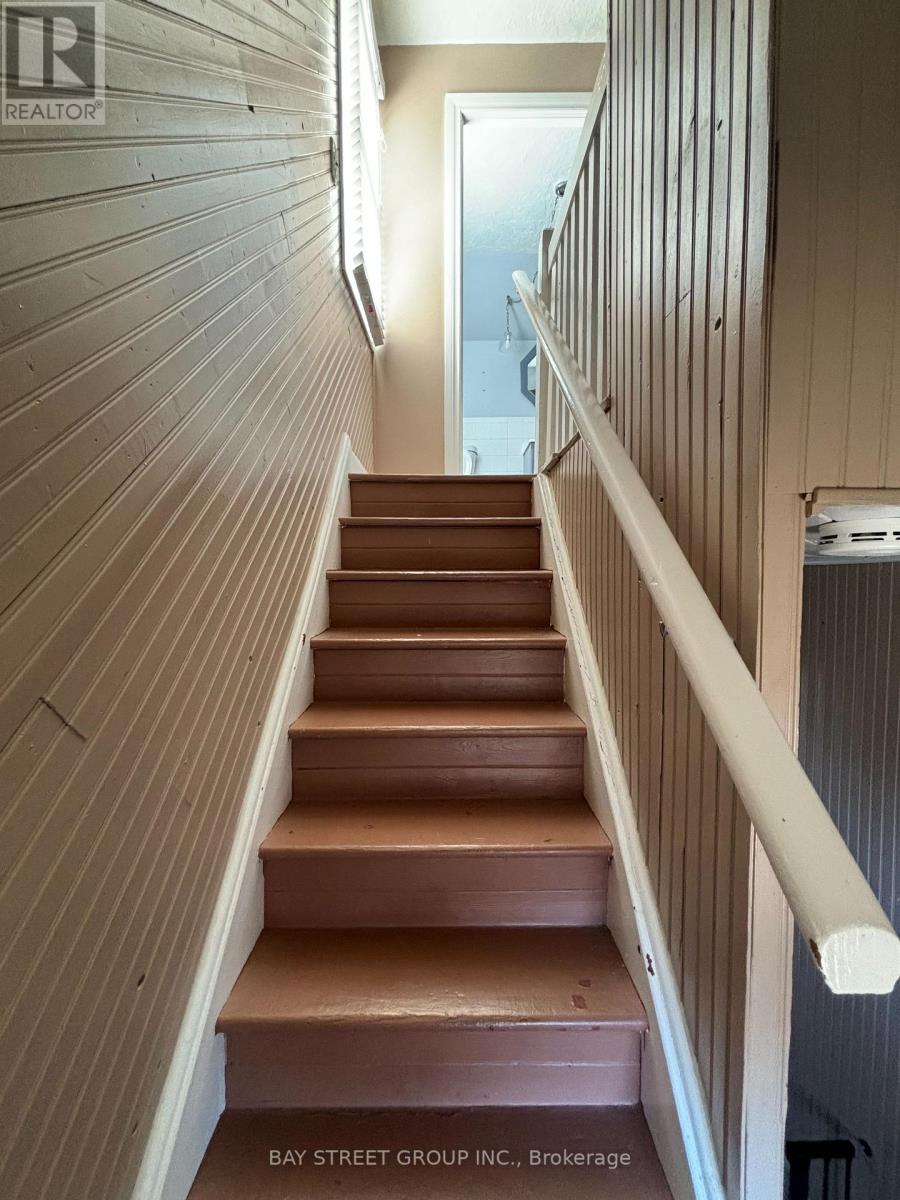 236 Beaver Street, Thorold, Ontario  L2V 1C1 - Photo 15 - X12525686