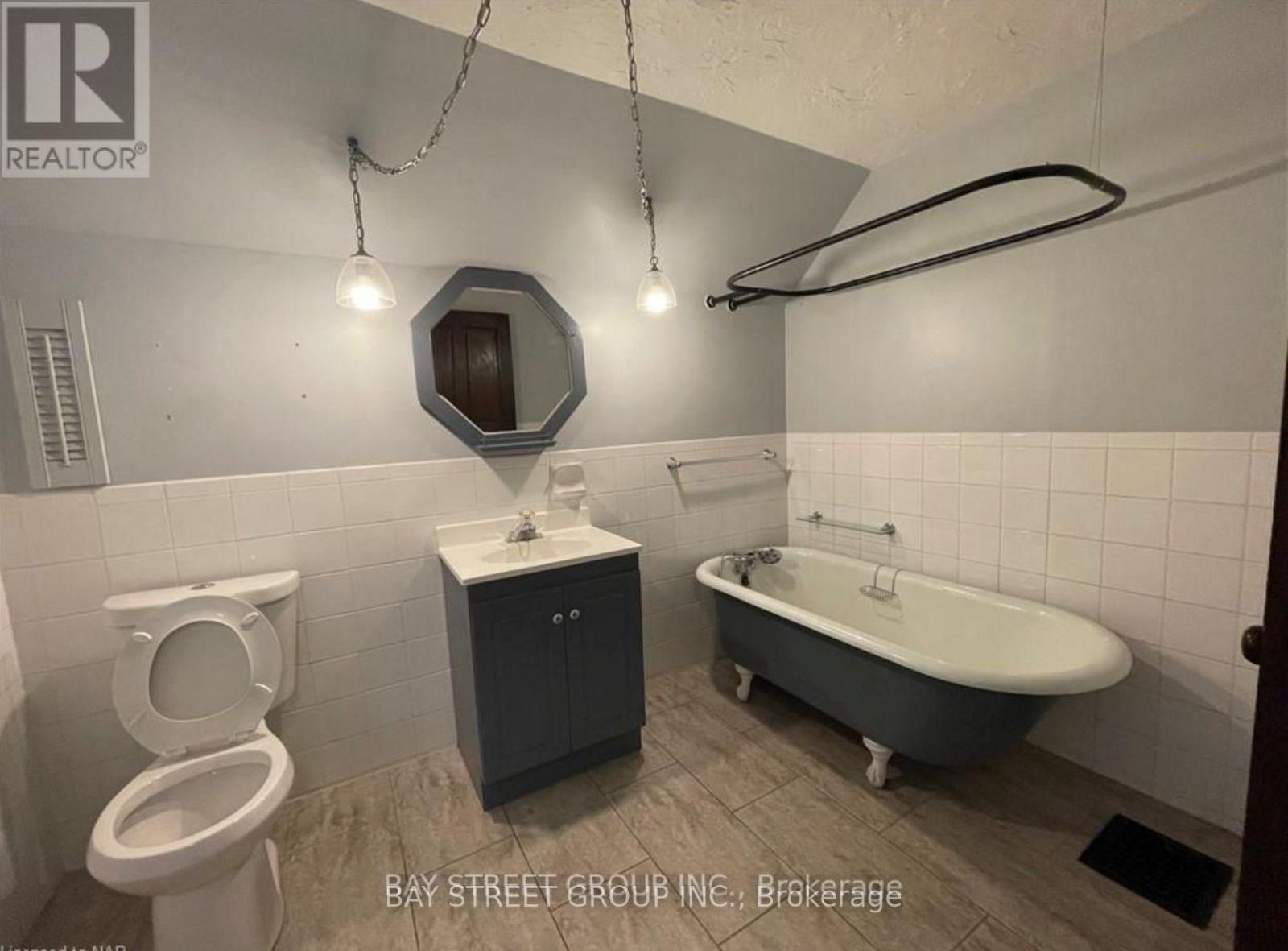 236 Beaver Street, Thorold, Ontario  L2V 1C1 - Photo 17 - X12525686