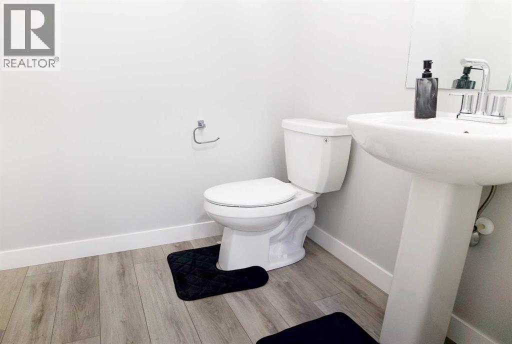 119 Crestview Boulevard, Sylvan Lake, Alberta  T4S 0V8 - Photo 18 - A2250954