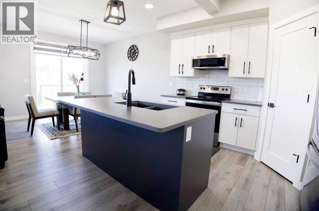 119 Crestview Boulevard, Sylvan Lake, Alberta  T4S 0V8 - Photo 8 - A2250954