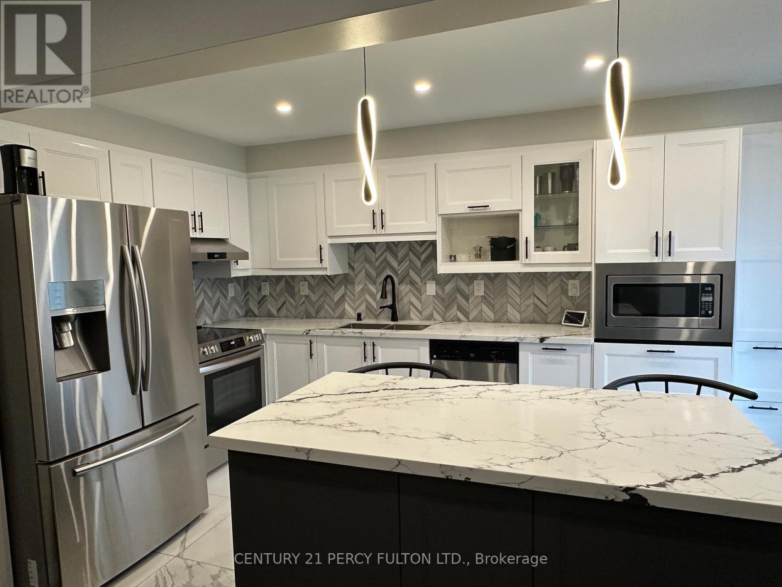 123 Brownridge Place, Whitby, Ontario  L1P 1W3 - Photo 9 - E12522554