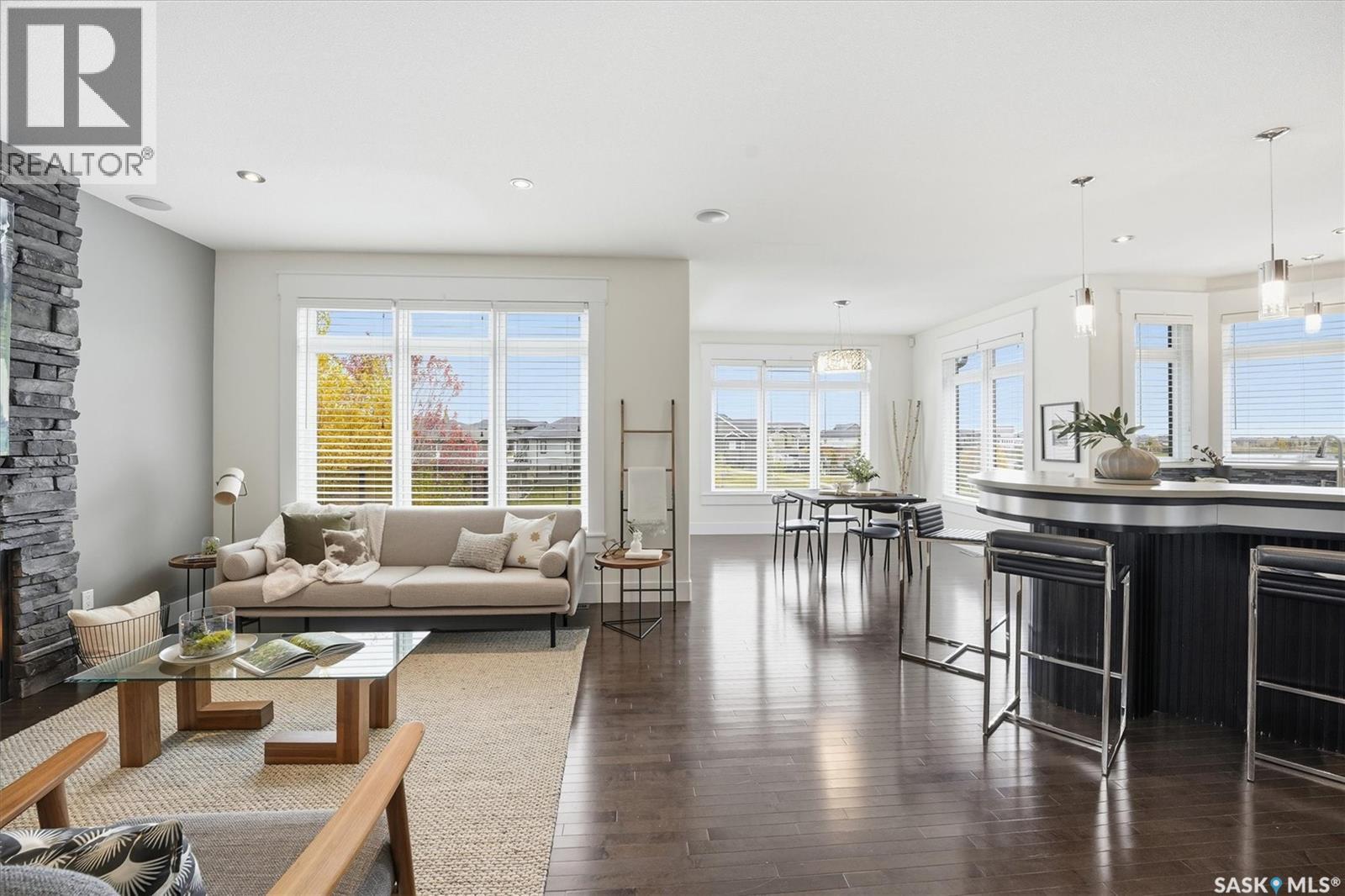 Property at 258 Whalley CRESCENT image 4