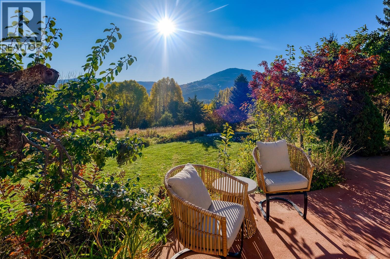 2302 Happy Valley Road, Rossland, British Columbia  V0G 1Y0 - Photo 10 - 10366069