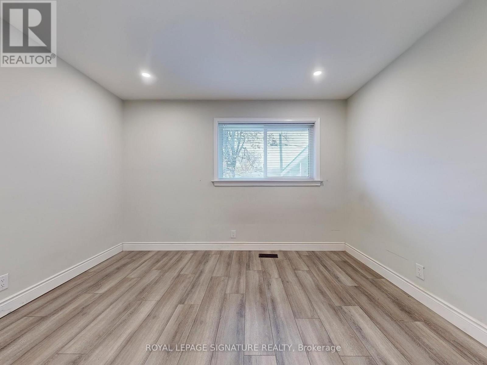 Main - 10 Vesper Court, Toronto, Ontario  M1H 1C2 - Photo 15 - E12497764