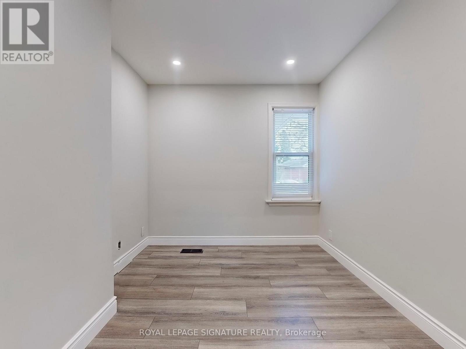 Main - 10 Vesper Court, Toronto, Ontario  M1H 1C2 - Photo 22 - E12497764