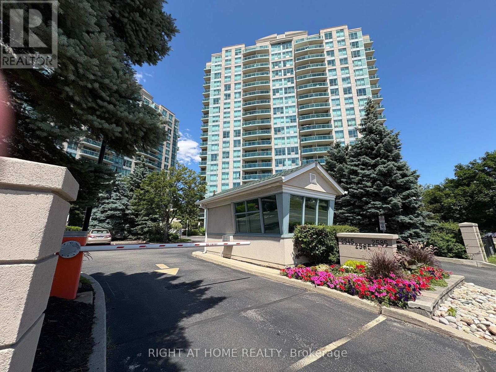 503 - 2565 Erin Centre Boulevard, Mississauga, Ontario  L5M 6Z8 - Photo 9 - W12301174