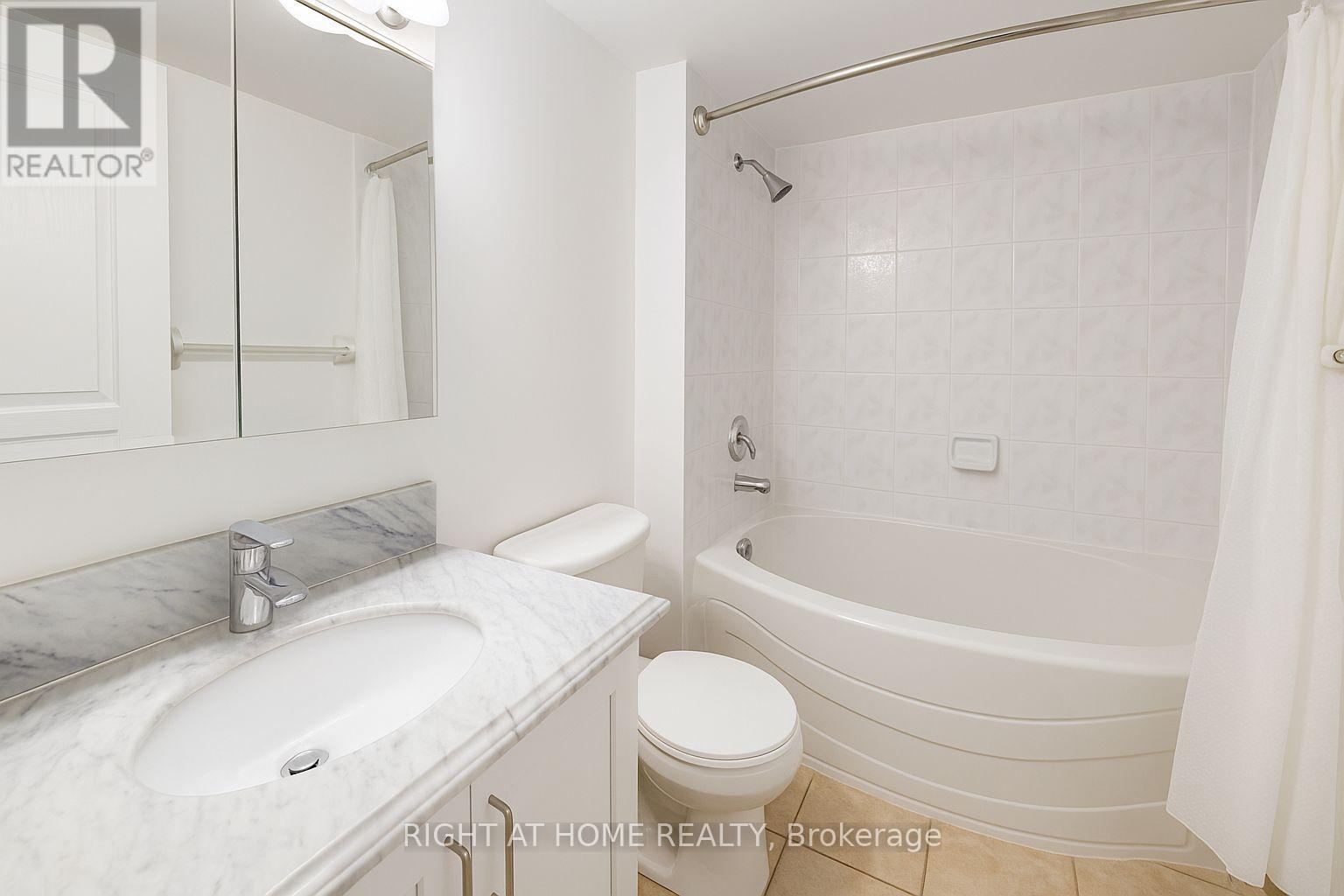 503 - 2565 Erin Centre Boulevard, Mississauga, Ontario  L5M 6Z8 - Photo 7 - W12301174