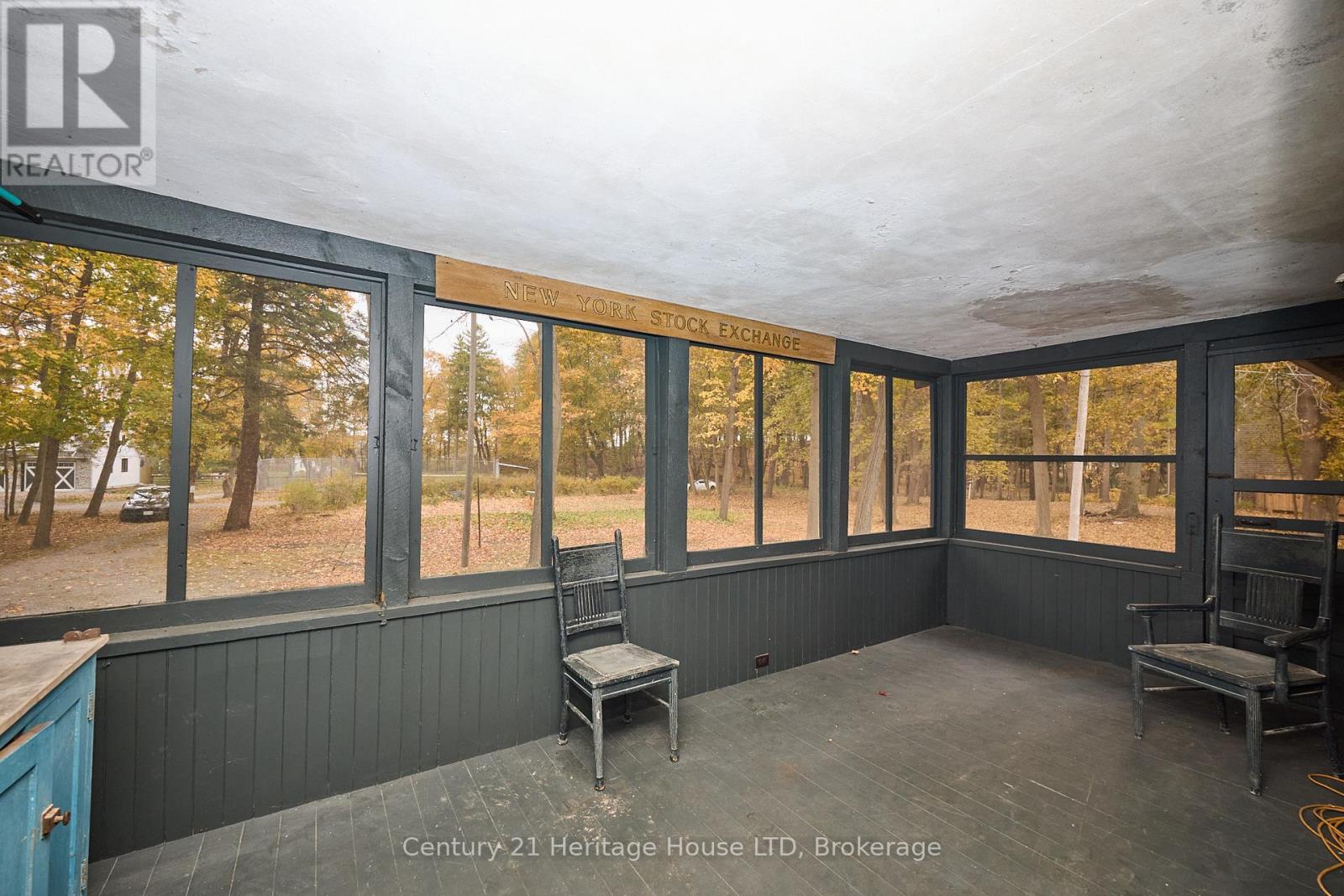 1033 Firelane 1 Road, Port Colborne, Ontario L3K 5V3 - Photo 17 - X12523836