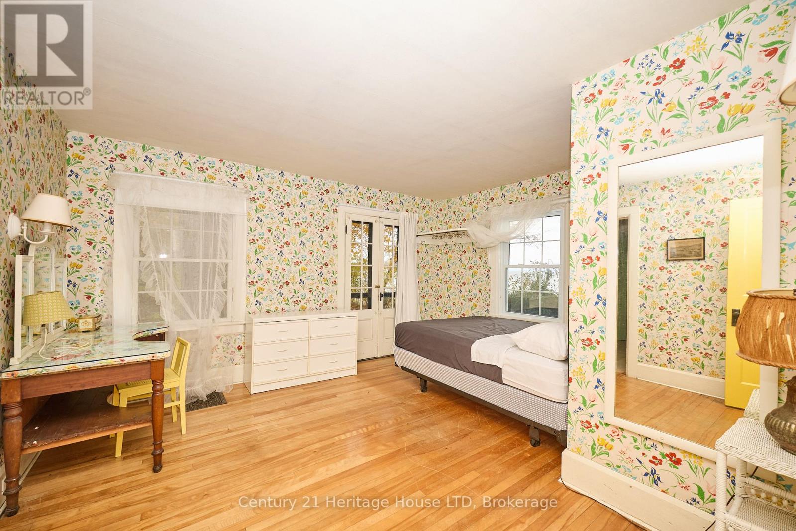 1033 Firelane 1 Road, Port Colborne, Ontario L3K 5V3 - Photo 30 - X12523836