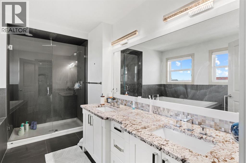 269 Kinniburge Boulevard, Chestermere, Alberta  T1X 0R7 - Photo 28 - A2264939