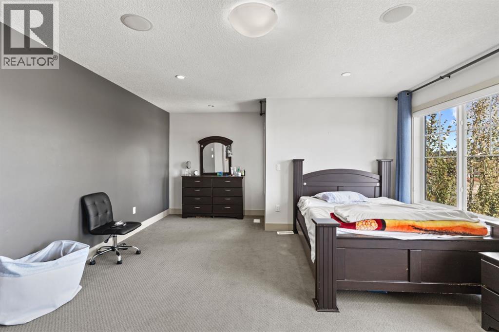 269 Kinniburge Boulevard, Chestermere, Alberta  T1X 0R7 - Photo 25 - A2264939