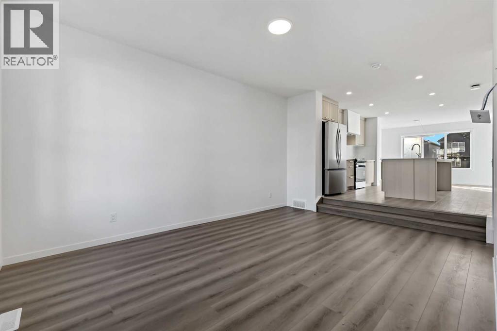 19743 45 Street Se, Calgary, Alberta  T3M 4B2 - Photo 2 - A2269809