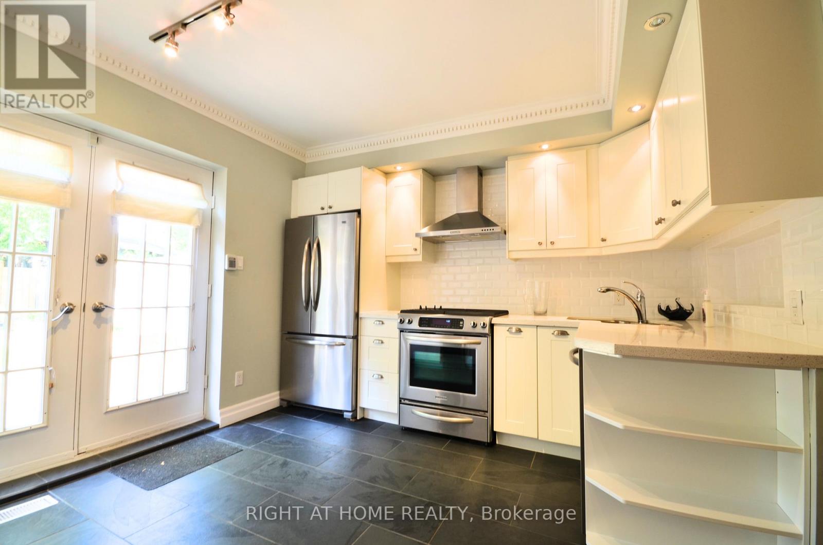 68 Glenforest Road, Toronto, Ontario  M4N 1Z8 - Photo 2 - C12525764