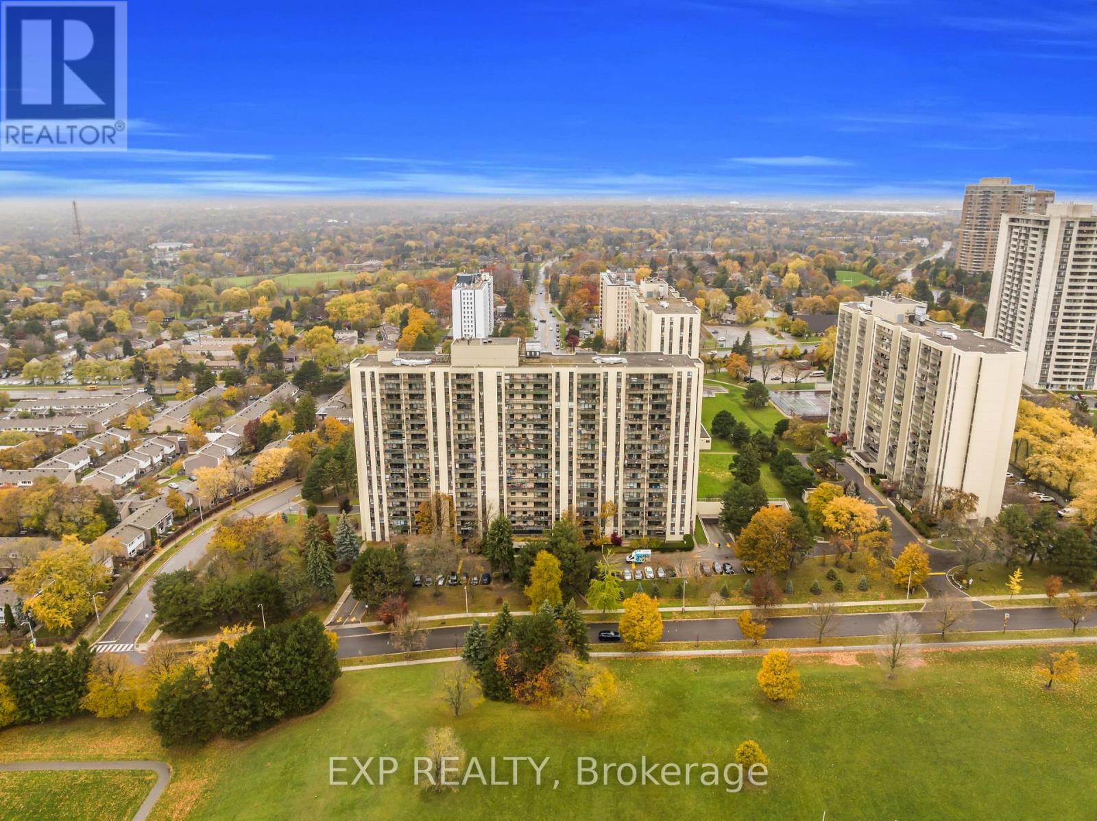 802 - 260 Seneca Hill Drive, Toronto, Ontario  M2J 4S6 - Photo 5 - C12525790