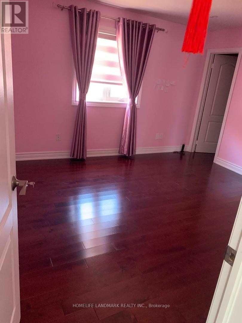 595 Highglen Avenue, Markham, Ontario  L3S 4N5 - Photo 3 - N12525720