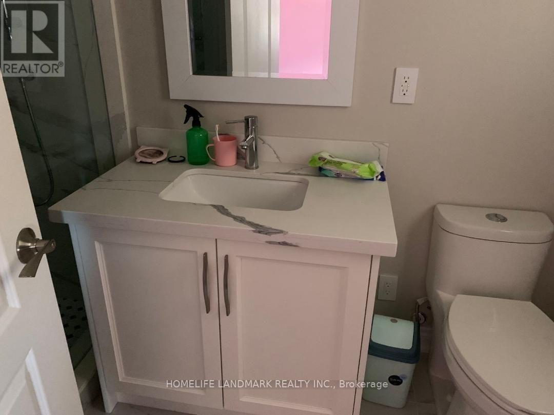 595 Highglen Avenue, Markham, Ontario  L3S 4N5 - Photo 4 - N12525720