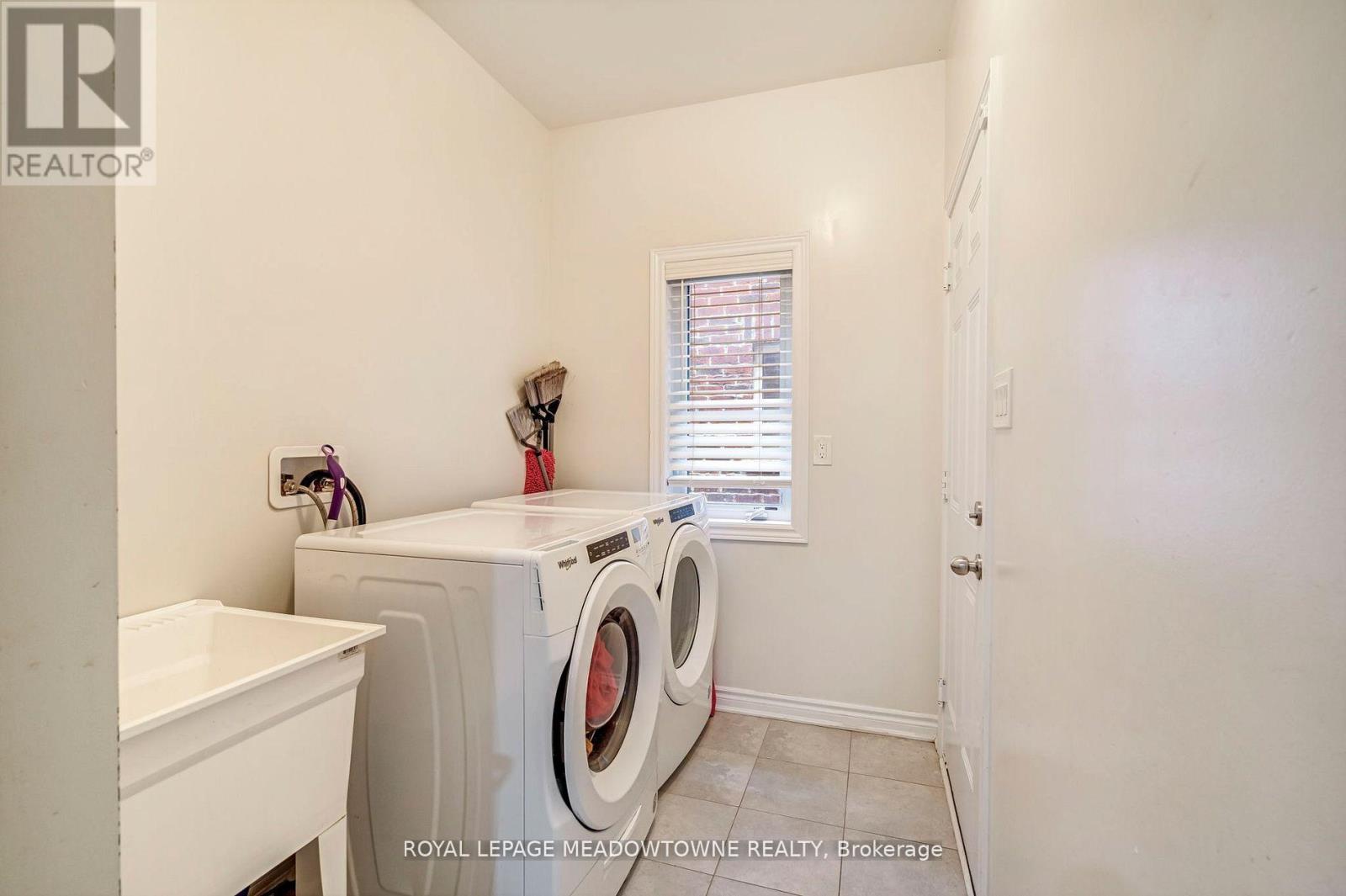 1029 Barton Way, Innisfil, Ontario  L9S 4R7 - Photo 45 - N12525742