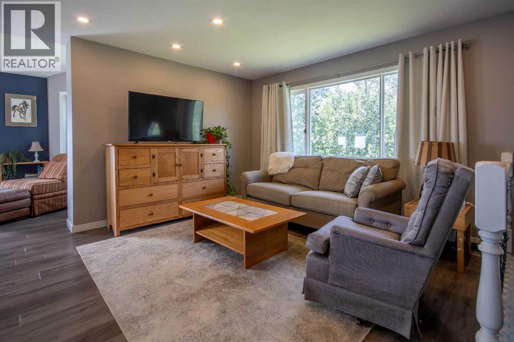 550 4 Avenue W, Sundre, Alberta  T0M 1X0 - Photo 10 - A2256456