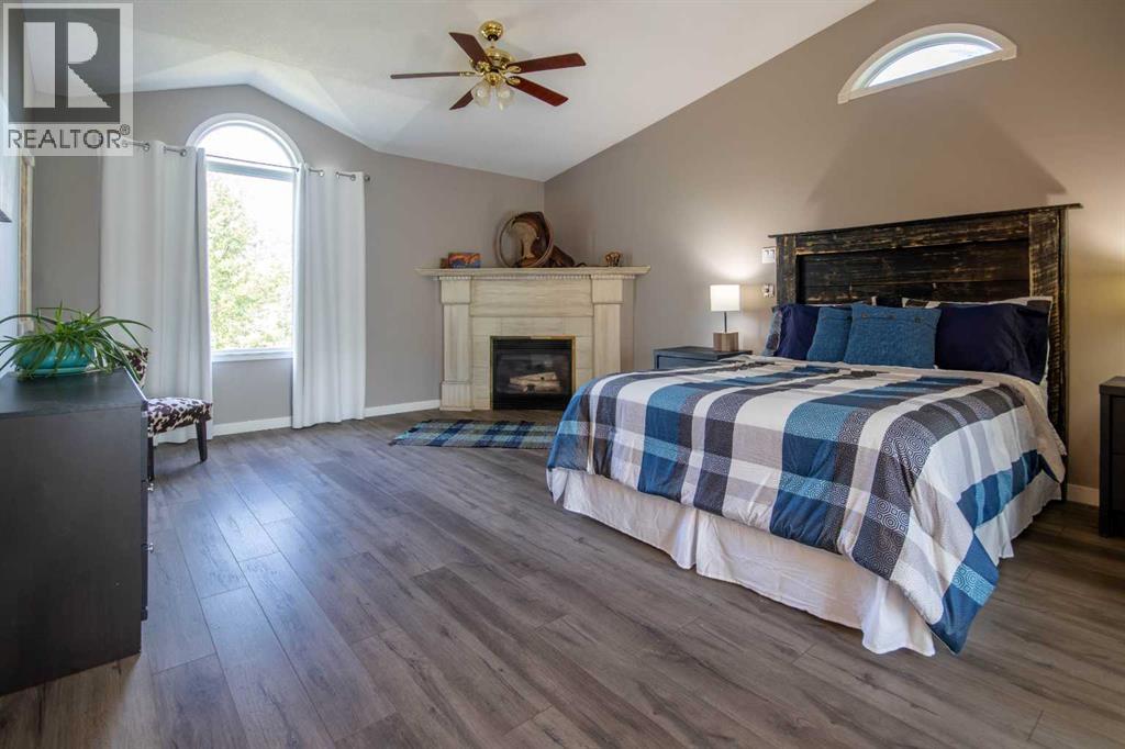 550 4 Avenue W, Sundre, Alberta  T0M 1X0 - Photo 13 - A2256456