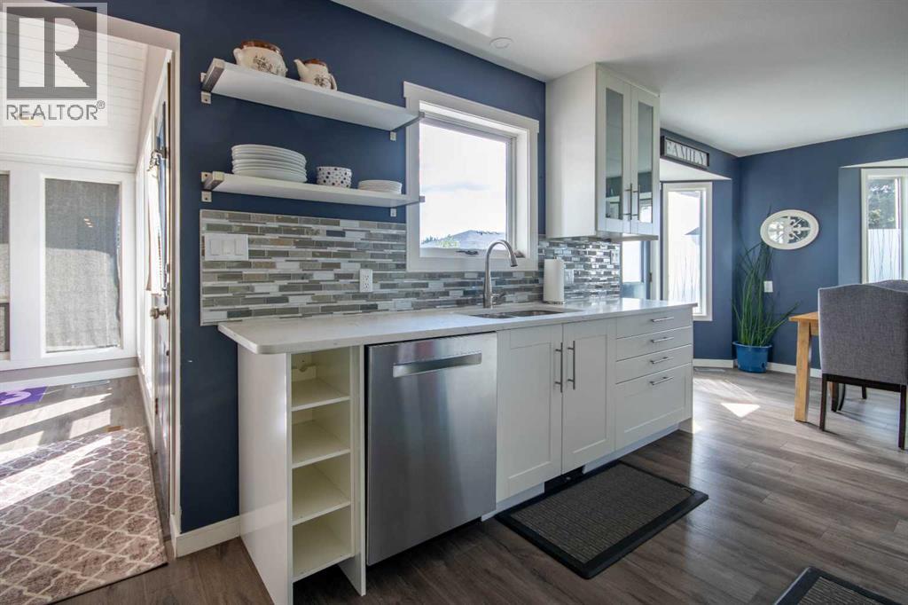 550 4 Avenue W, Sundre, Alberta  T0M 1X0 - Photo 6 - A2256456