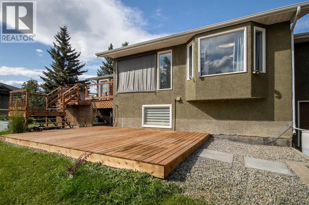 550 4 Avenue W, Sundre, Alberta  T0M 1X0 - Photo 35 - A2256456