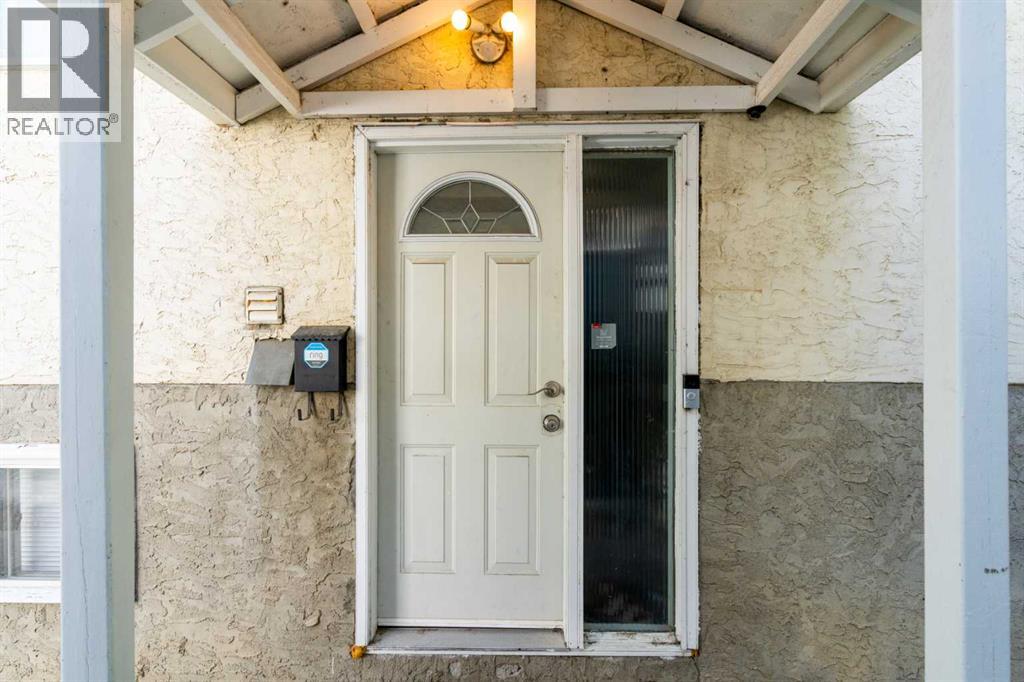 5607 4 Street Sw, Calgary, Alberta  T2V 4J7 - Photo 4 - A2258331