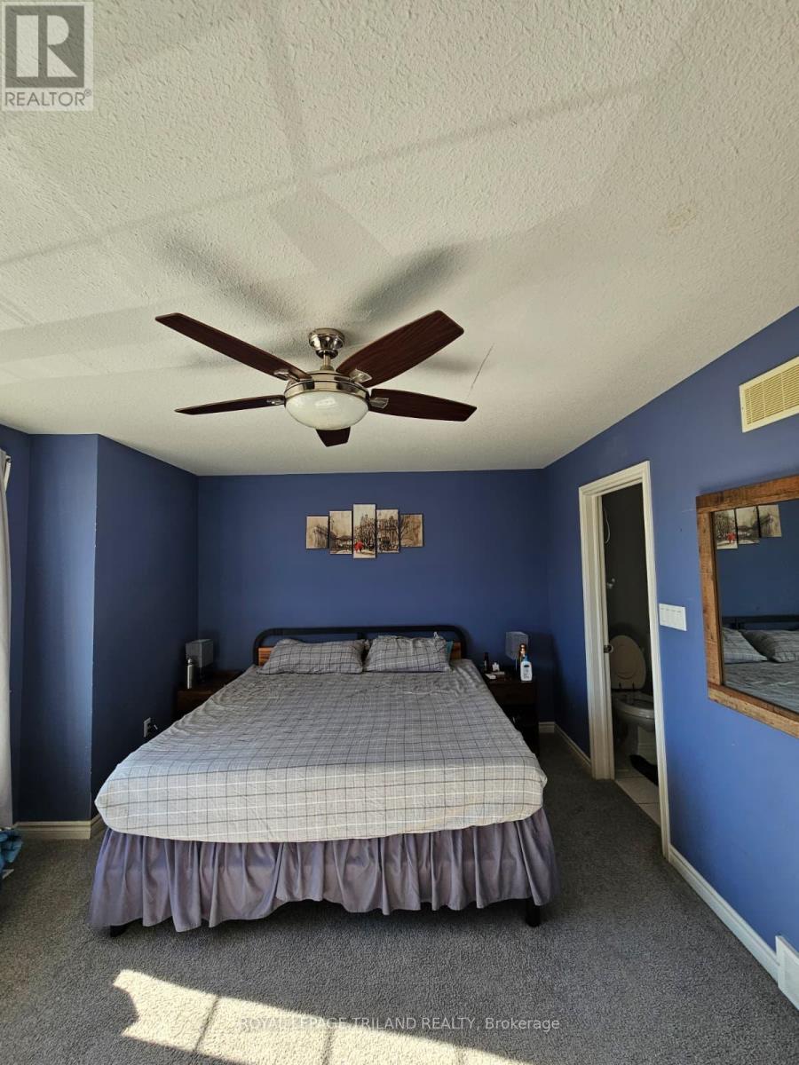 2404 Asima Drive, London South, Ontario  N6M 0B3 - Photo 14 - X12525794