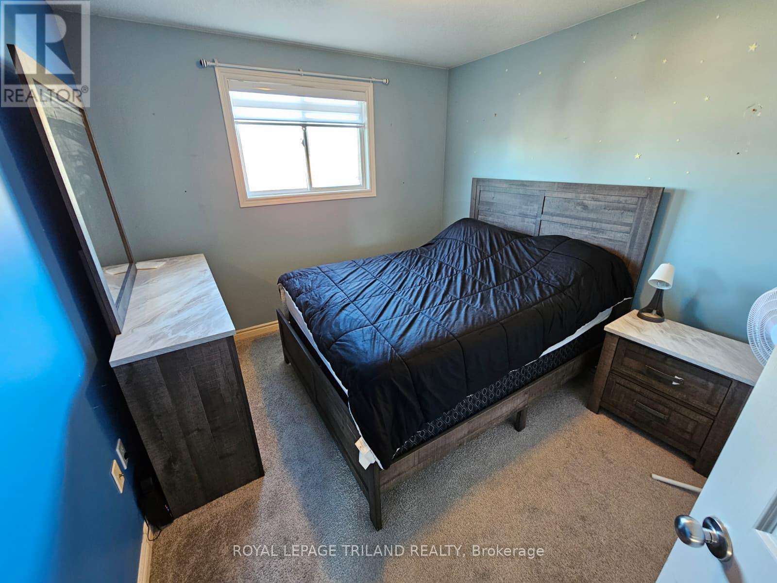 2404 Asima Drive, London South, Ontario  N6M 0B3 - Photo 19 - X12525794