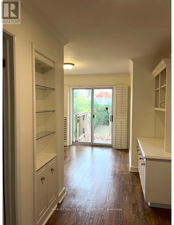 16 Nashland Avenue, Toronto, Ontario  M9B 2V4 - Photo 15 - W12525714