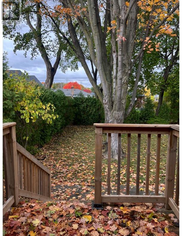 16 Nashland Avenue, Toronto, Ontario  M9B 2V4 - Photo 20 - W12525714