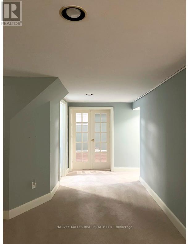 16 Nashland Avenue, Toronto, Ontario  M9B 2V4 - Photo 26 - W12525714