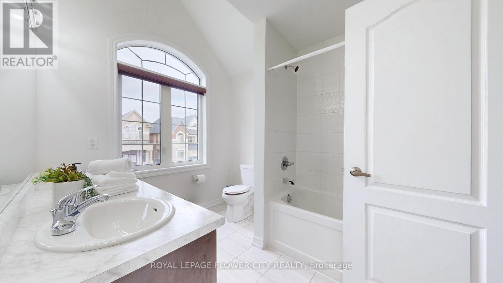 23 Faders Drive, Brampton, Ontario  L7A 4Y2 - Photo 20 - W12525728