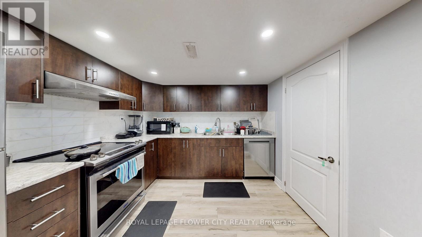 23 Faders Drive, Brampton, Ontario  L7A 4Y2 - Photo 27 - W12525728