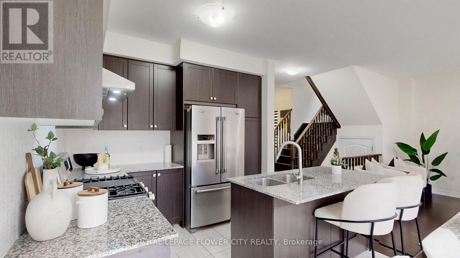 23 Faders Drive, Brampton, Ontario  L7A 4Y2 - Photo 8 - W12525728