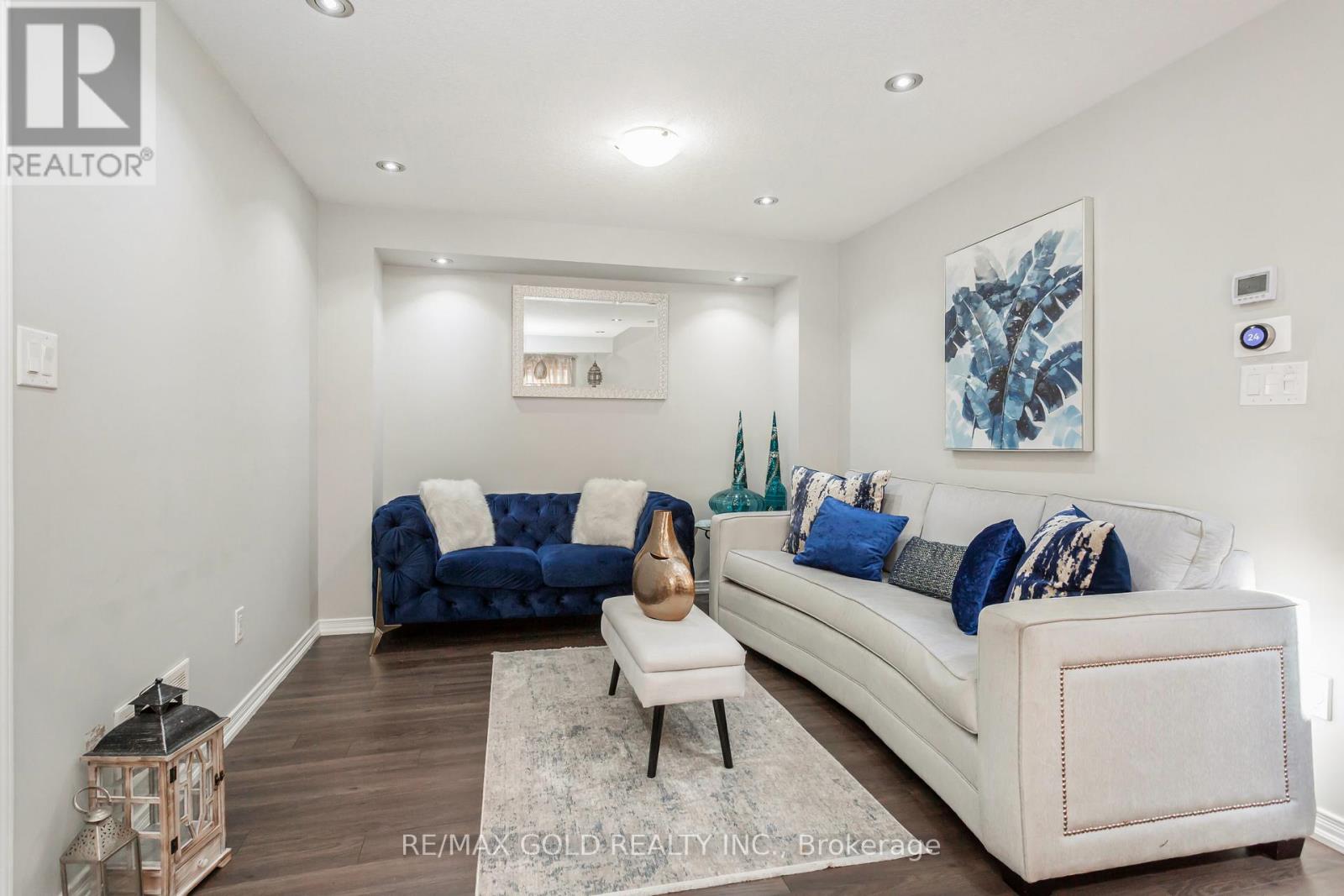 486 Queen Mary Drive, Brampton, Ontario  L7A 4N3 - Photo 11 - W12525736