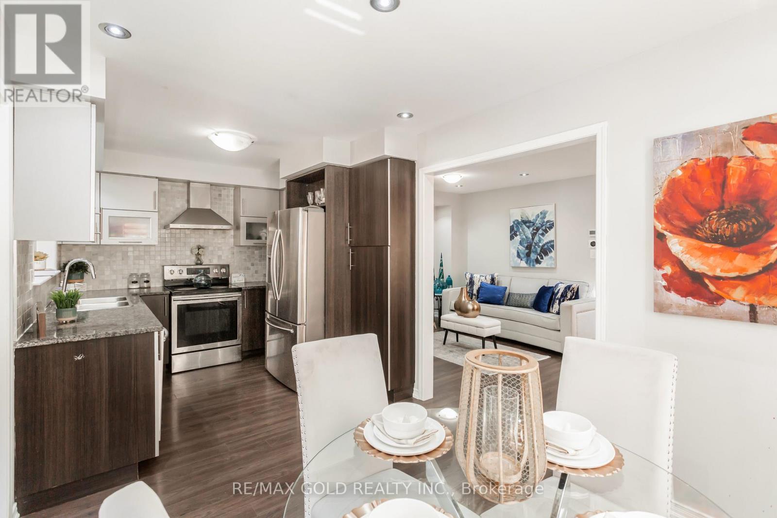 486 Queen Mary Drive, Brampton, Ontario  L7A 4N3 - Photo 15 - W12525736