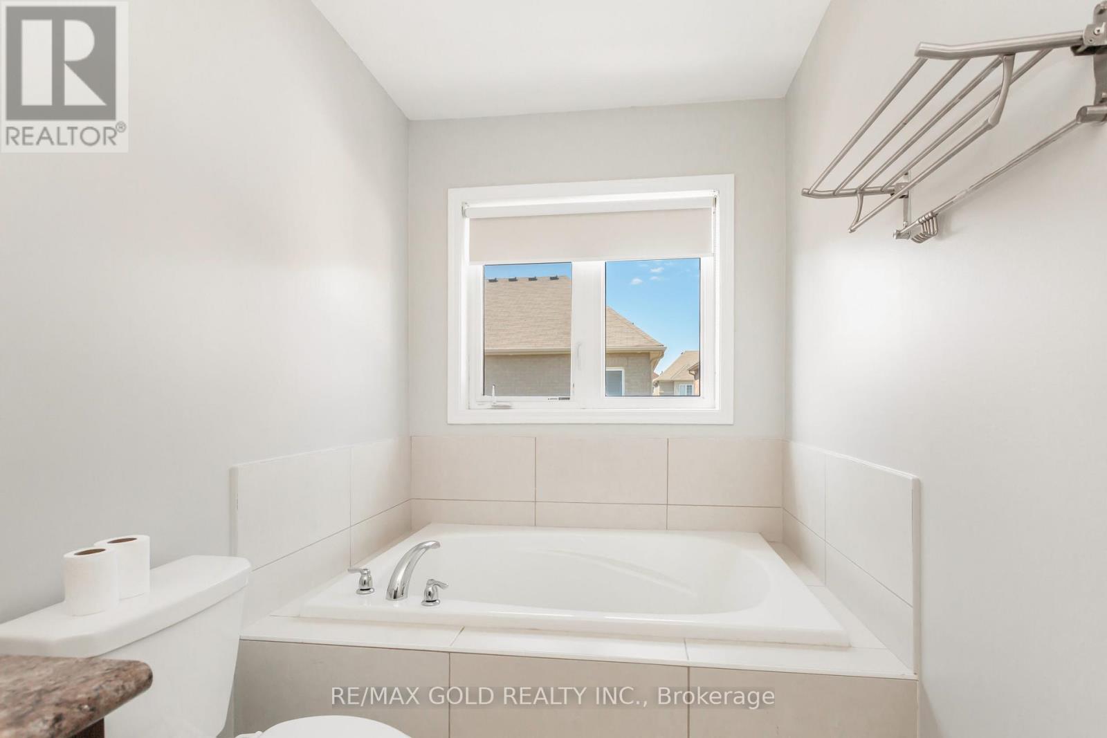 486 Queen Mary Drive, Brampton, Ontario  L7A 4N3 - Photo 36 - W12525736