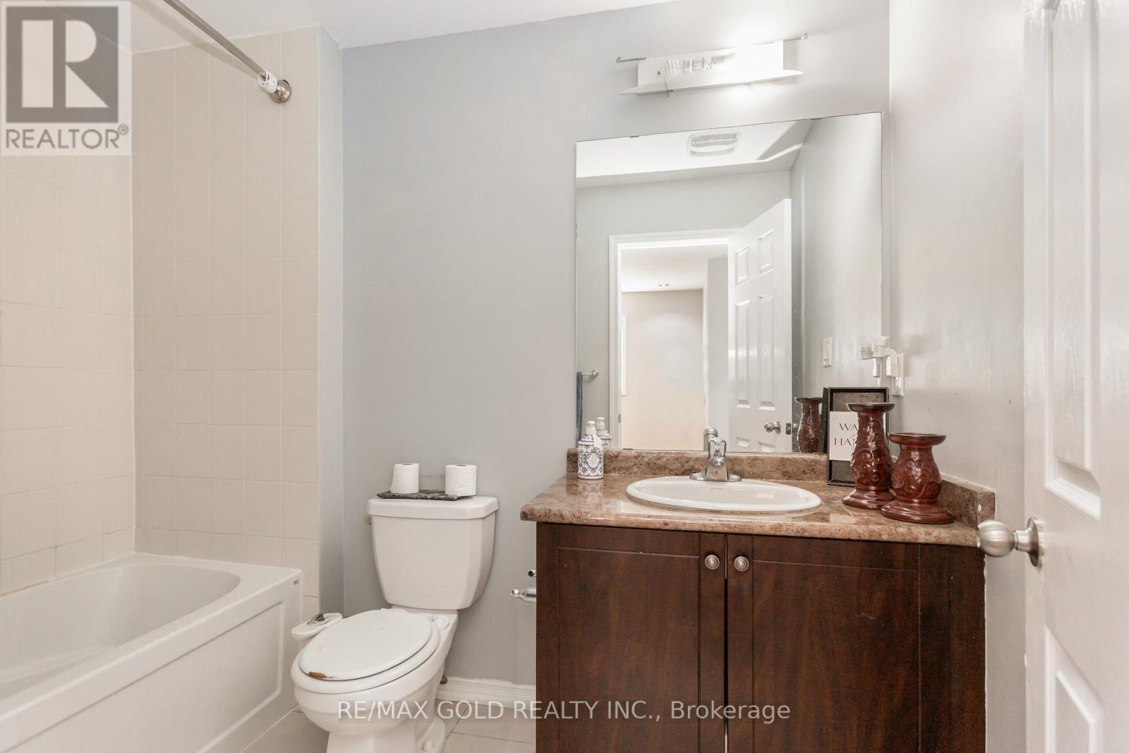 486 Queen Mary Drive, Brampton, Ontario  L7A 4N3 - Photo 46 - W12525736