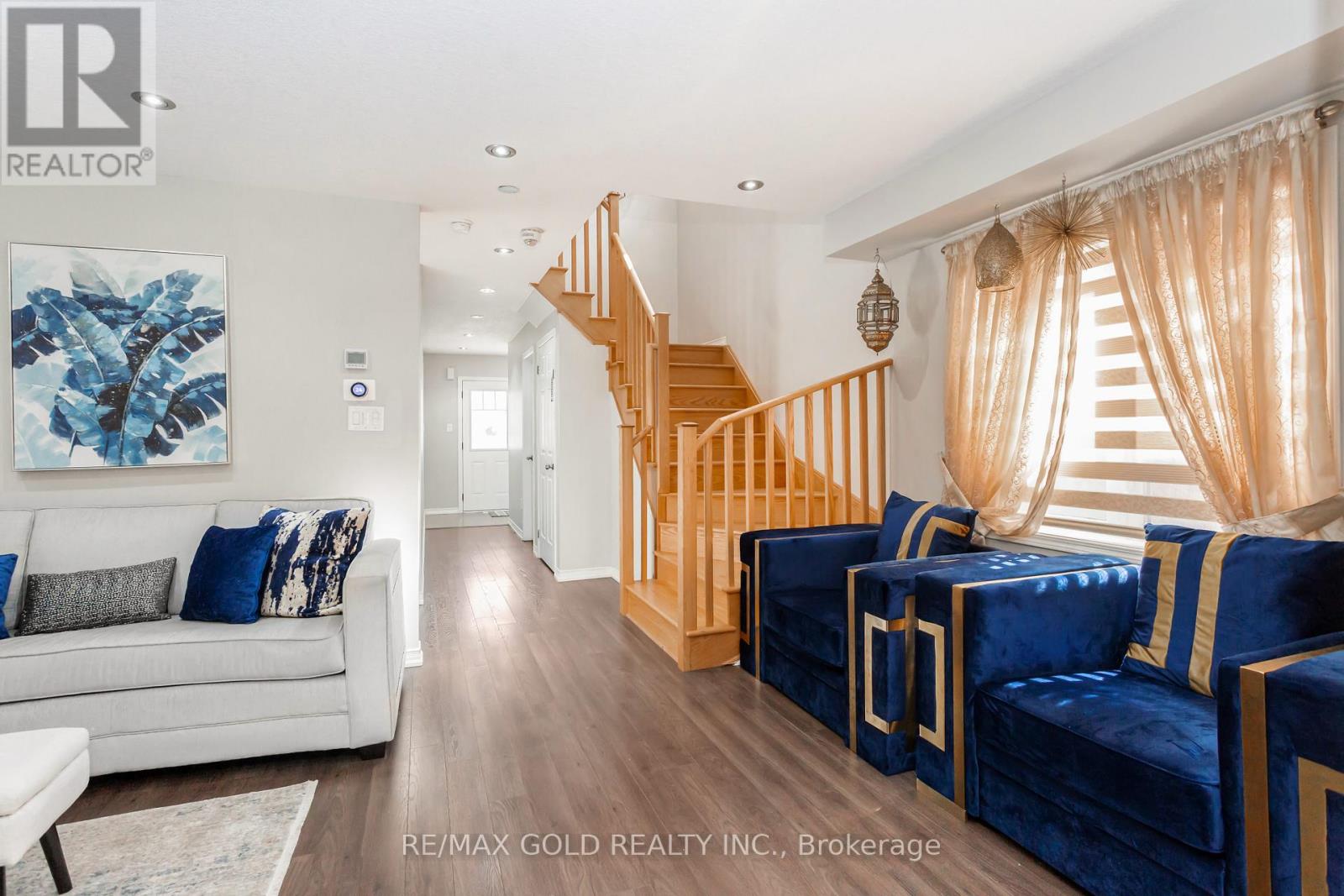 486 Queen Mary Drive, Brampton, Ontario  L7A 4N3 - Photo 9 - W12525736