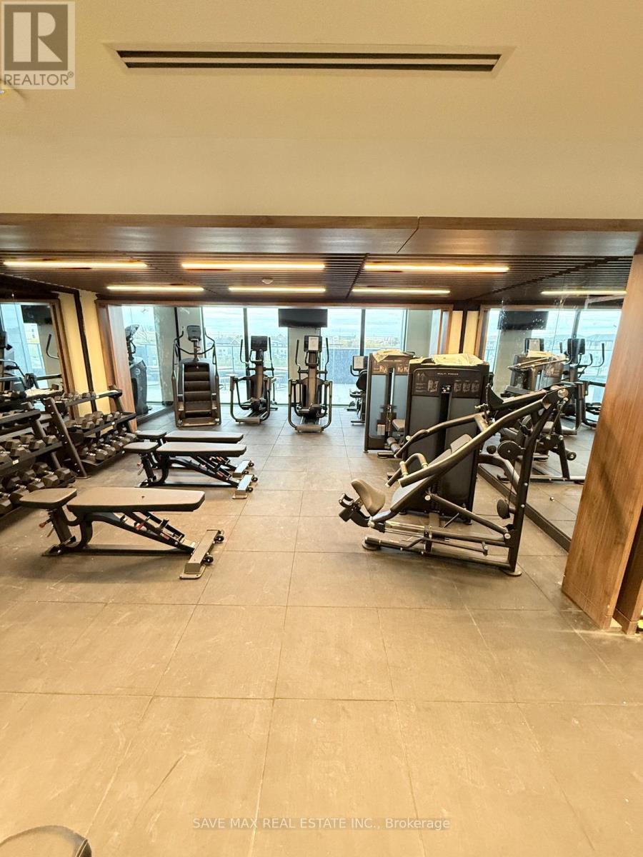 318 - 15 Skyridge Drive, Brampton, Ontario  L6P 4S3 - Photo 10 - W12525776