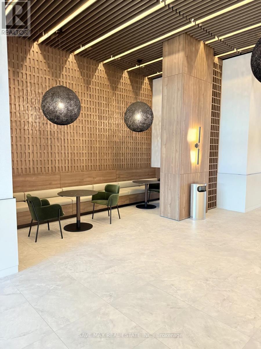 318 - 15 Skyridge Drive, Brampton, Ontario  L6P 4S3 - Photo 11 - W12525776