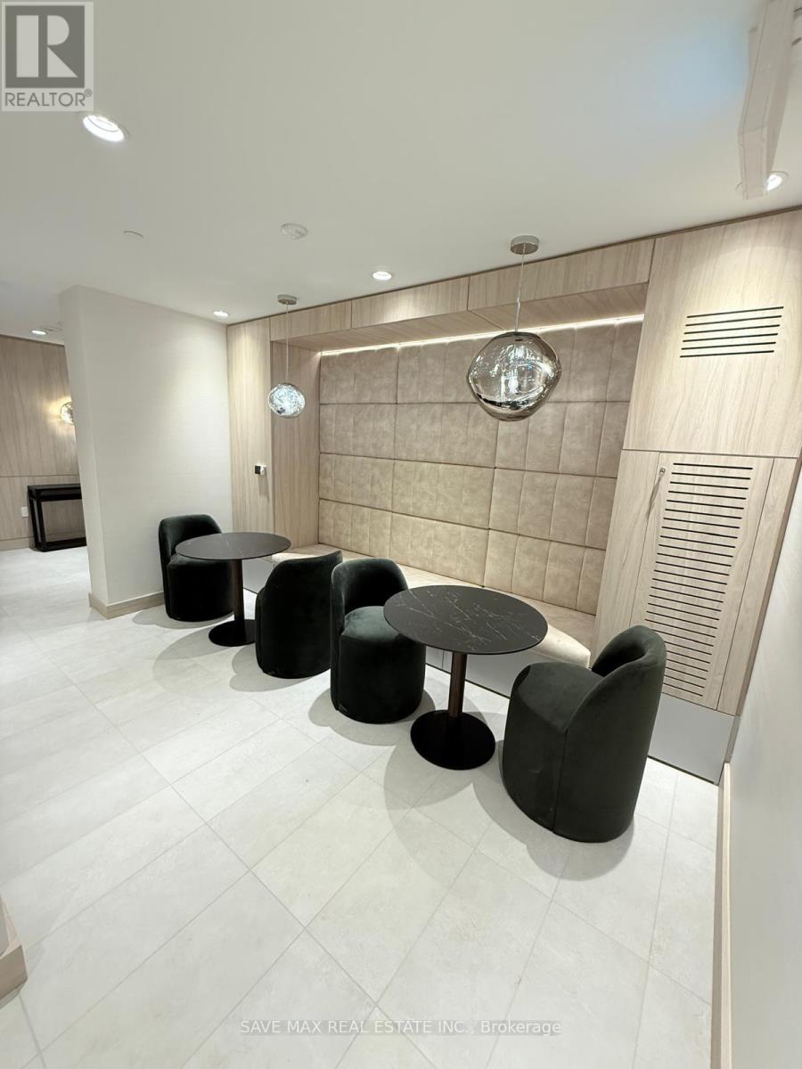 318 - 15 Skyridge Drive, Brampton, Ontario  L6P 4S3 - Photo 14 - W12525776