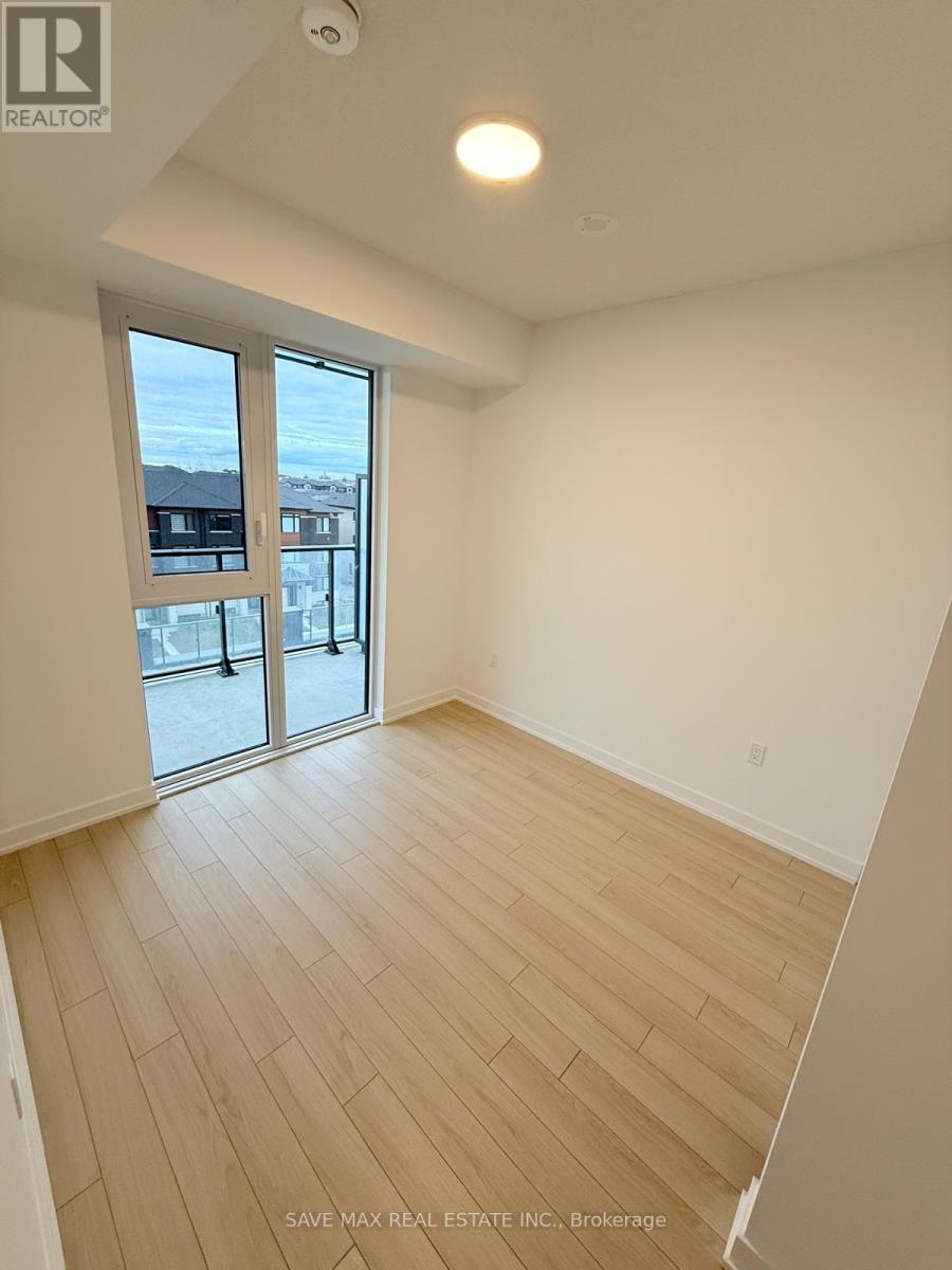 318 - 15 Skyridge Drive, Brampton, Ontario  L6P 4S3 - Photo 5 - W12525776