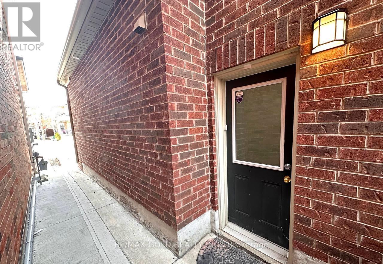 LOWER LEVEL - 106 FLURRY CIRCLE, Brampton, Ontario