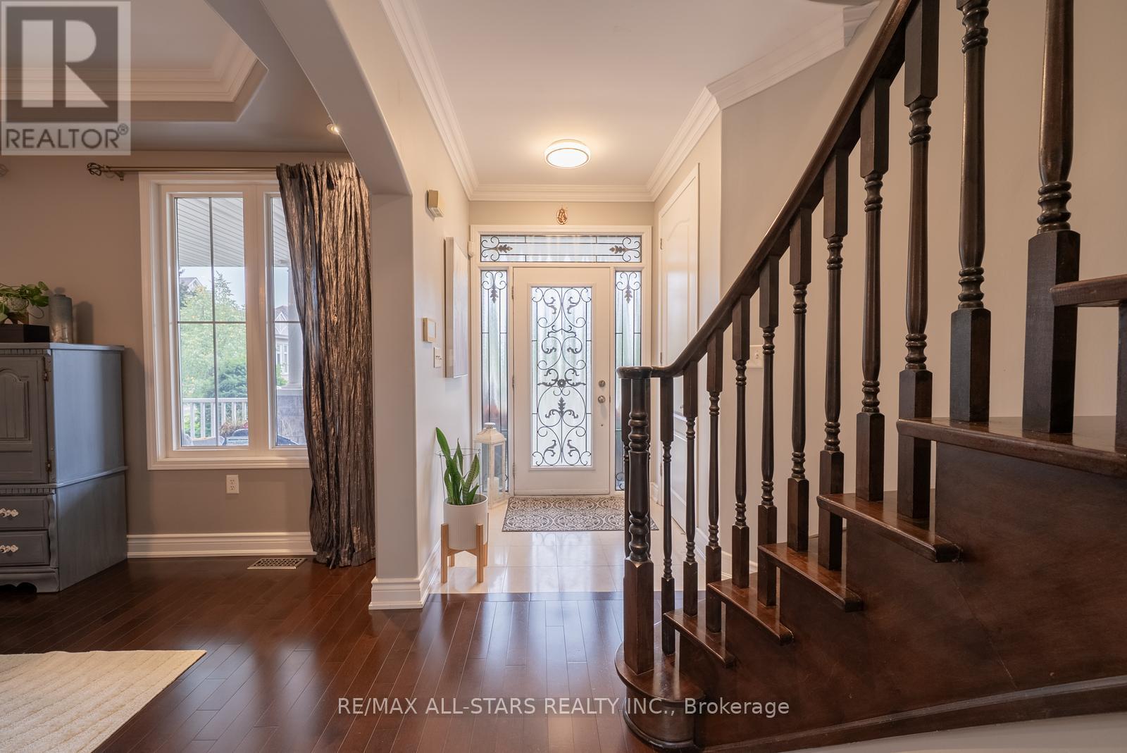 134 Stephensbrook Circle, Whitchurch-Stouffville, Ontario  L4A 0G4 - Photo 4 - N12422774