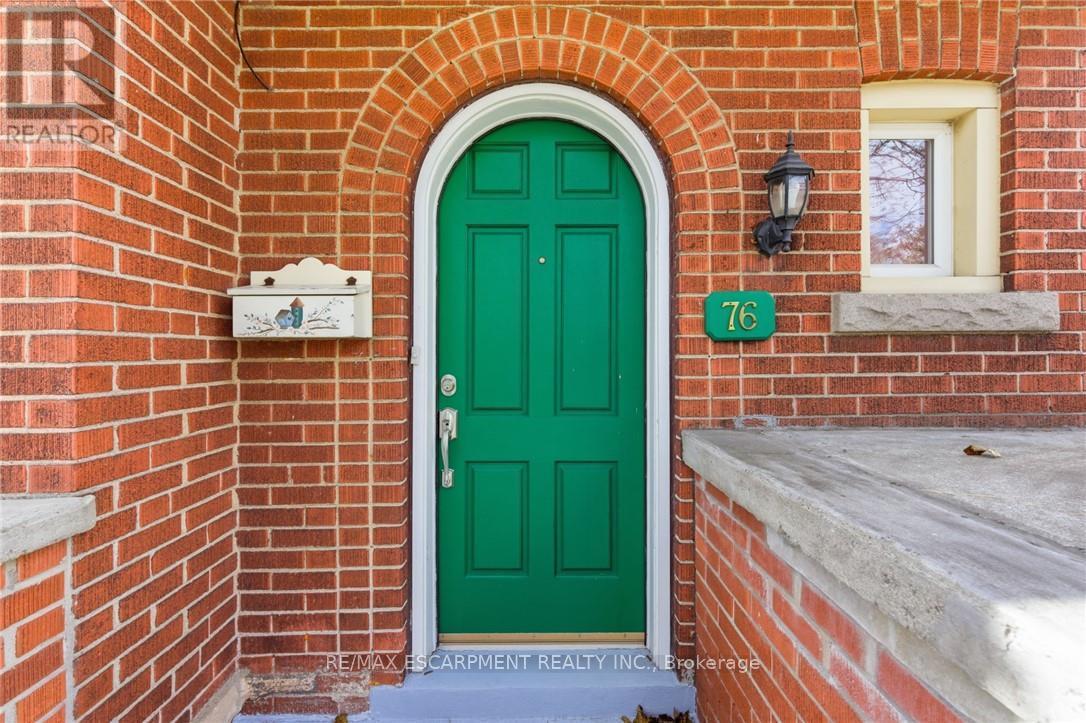 76 East 15th Street, Hamilton, Ontario  L9A 4E9 - Photo 2 - X12525730