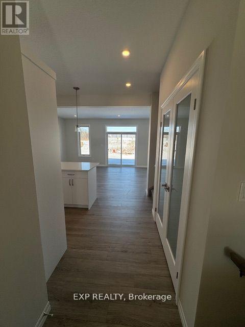 50 Canary Street, Tillsonburg, Ontario  N4G 0K3 - Photo 3 - X12525754